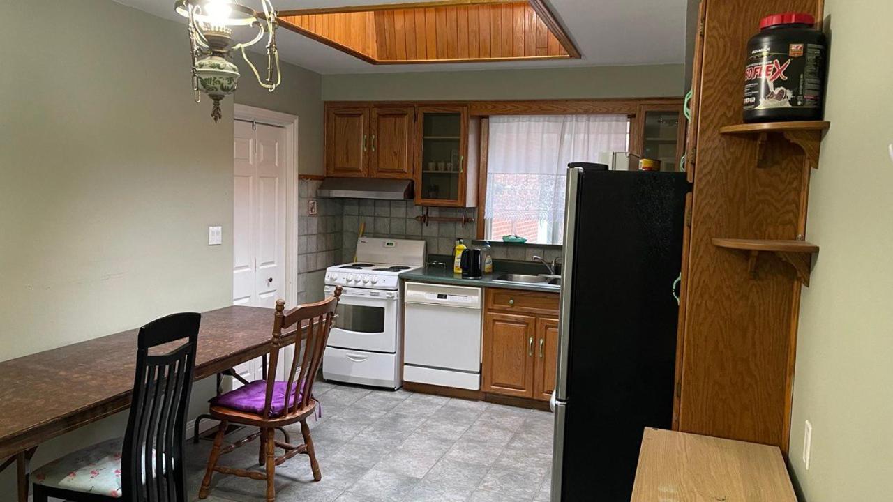 Glengrove Cozy Home Toronto Luaran gambar